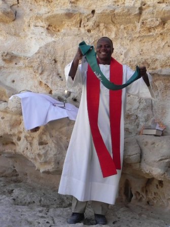 Cadeau fait à Moise pour ses 15 ans d'ordination